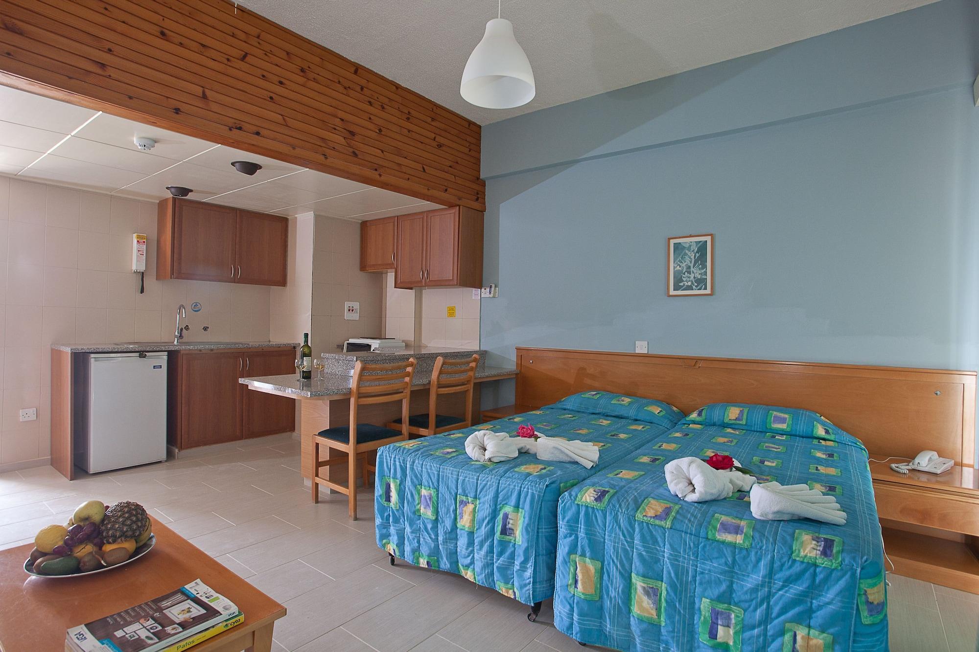 Ferienwohnung Helios 2 Paphos Exterior foto