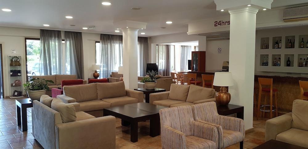 Ferienwohnung Helios 2 Paphos Exterior foto